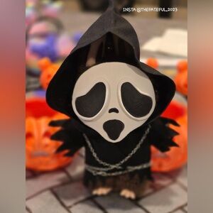 Scream Labubu Outfit